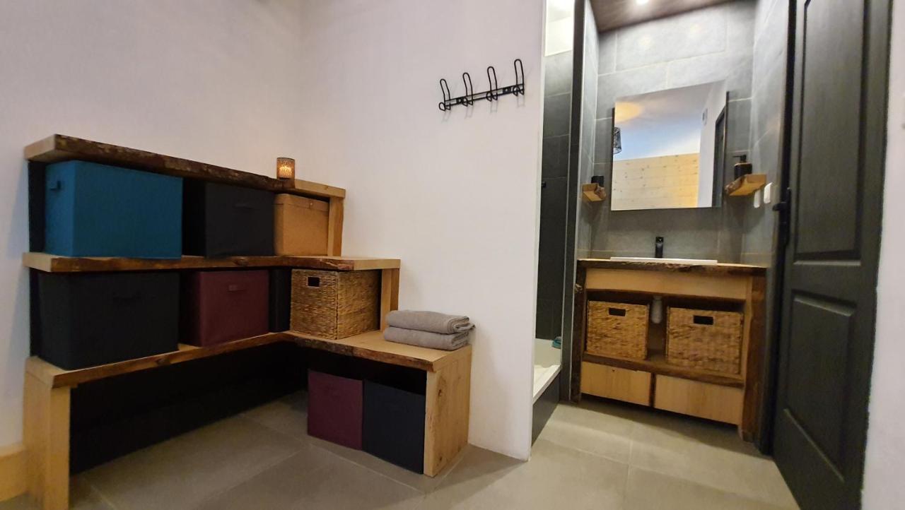 Rooftop - L'Appartement En Haut Saint-Denis Exterior foto